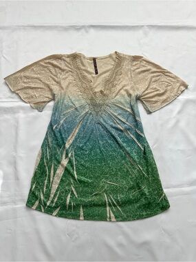 One World Ombre Crochet V Neck Boho Top Beige Green PL